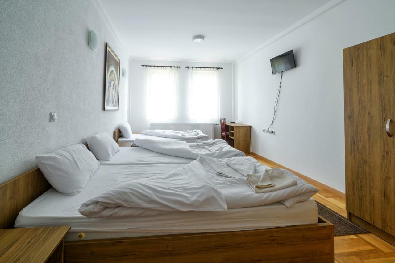 Hotel Manastir Sv. Joakim Osogovski Kriva Palanka Экстерьер фото