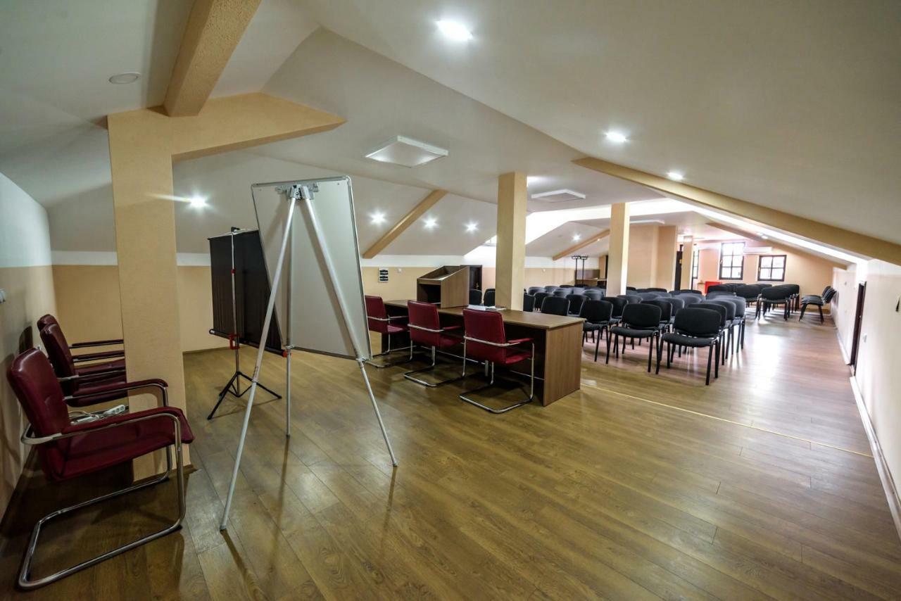 Hotel Manastir Sv. Joakim Osogovski Kriva Palanka Экстерьер фото